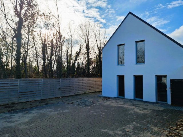 Eladó ikerház, Balatonakarattyán 179 M Ft, 4 szobás