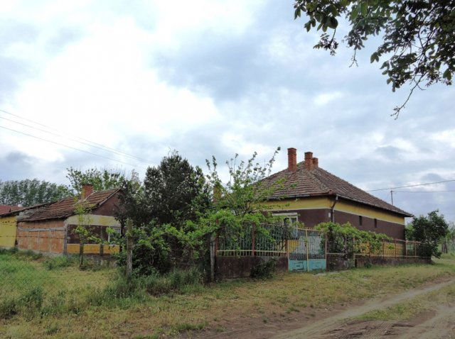 Eladó családi ház, Kecskeméten 33.9 M Ft, 3+1 szobás