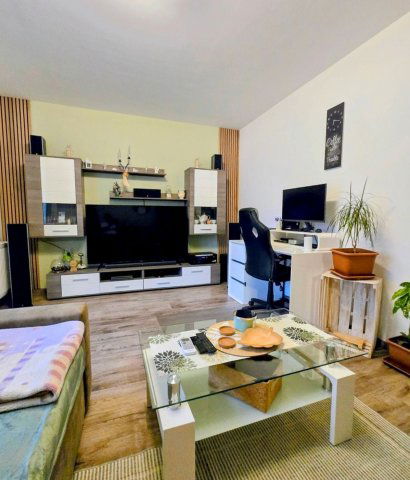 Eladó téglalakás, Debrecenben 98.9 M Ft, 4 szobás