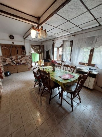 Eladó családi ház, Dunafalván 14.9 M Ft, 3 szobás