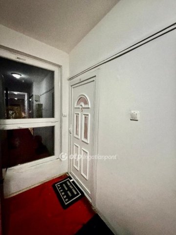 Eladó panellakás, Salgótarjánban 21.9 M Ft, 3 szobás