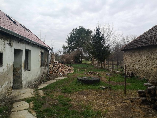 Eladó családi ház, Káptalanfán 7.99 M Ft, 2 szobás