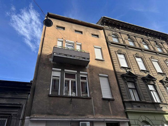 Eladó téglalakás, Budapesten, VII. kerületben, Hársfa utcában