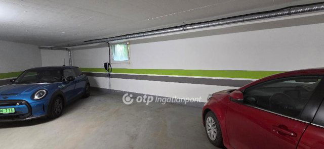 Eladó téglalakás, Budapesten, XII. kerületben 217 M Ft, 3 szobás