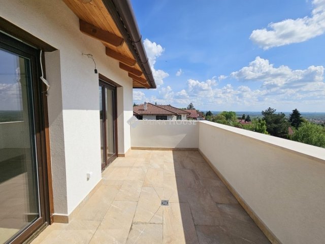 Eladó családi ház, Szentendrén 350 M Ft, 4 szobás