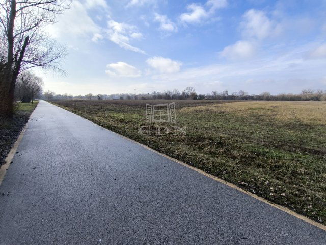 Eladó mezogazdasagi ingatlan, Dunakeszin 7.9 M Ft