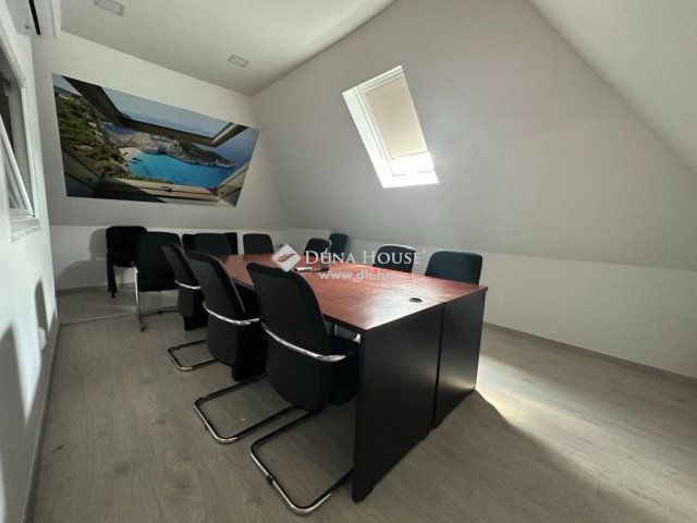 Eladó iroda, Dunaújvárosban 39.8 M Ft / költözzbe.hu