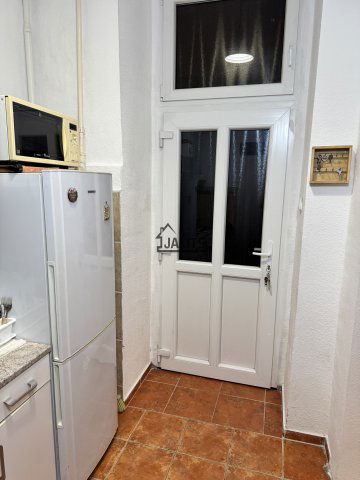 Kiadó téglalakás, albérlet, Budapesten, VI. kerületben