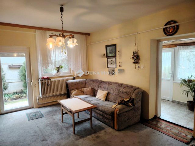 Eladó családi ház, Nagyigmándon, Köztársaság utcában