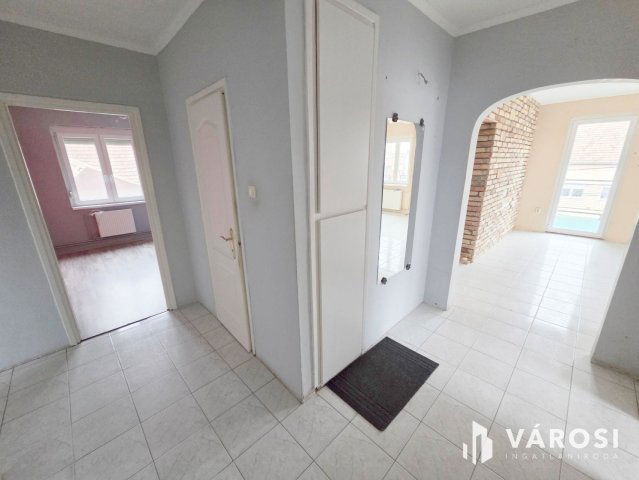 Eladó téglalakás, Budapesten, XXI. kerületben 84.9 M Ft