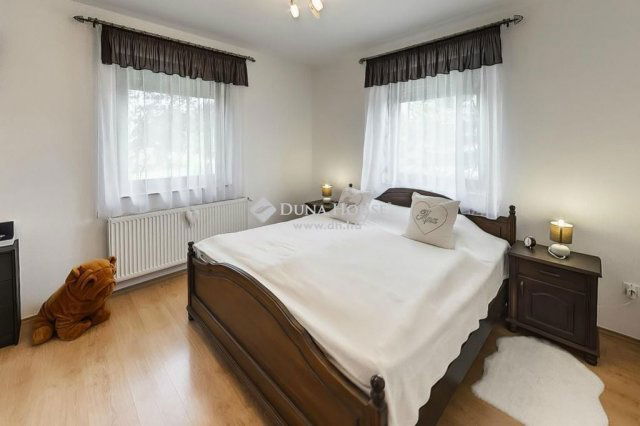 Eladó családi ház, Polgárdin 195 M Ft, 5 szobás