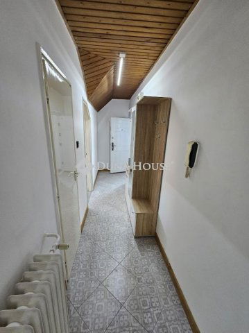 Kiadó téglalakás, albérlet, Pécsett 200 E Ft / hó, 3 szobás