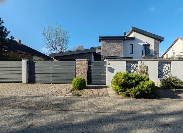 Eladó családi ház, Gödön, Baitz József altábornagy utcában