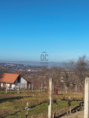 Eladó nyaraló, Kőröshegyen 28.9 M Ft, 2 szobás