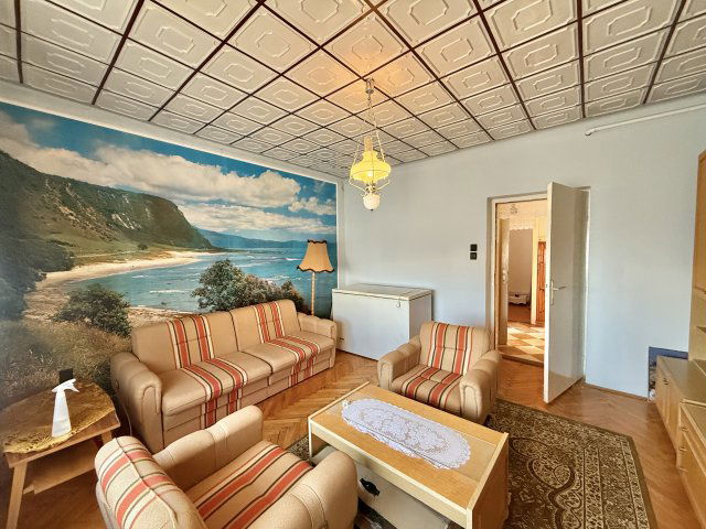 Eladó családi ház, Pétfürdőn 61.9 M Ft, 3 szobás