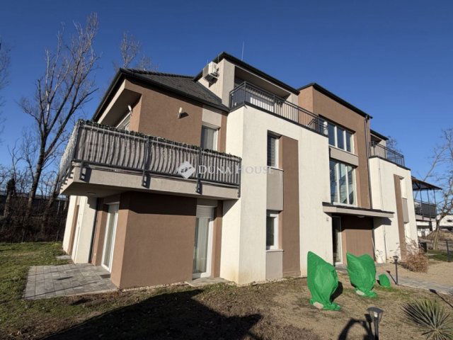 Eladó téglalakás, Vácon, Márna utcában 99.5 M Ft, 2+2 szobás