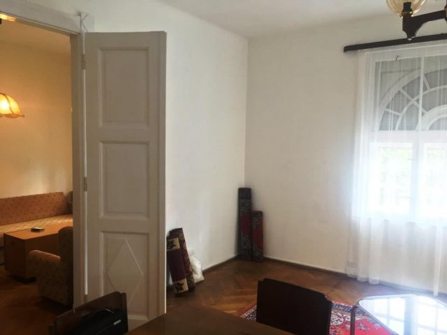 Kiadó téglalakás, albérlet, Pécsett, Búza téren 150 E Ft / hó