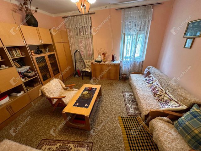 Eladó családi ház, Kerkabarabáson 8 M Ft, 3 szobás