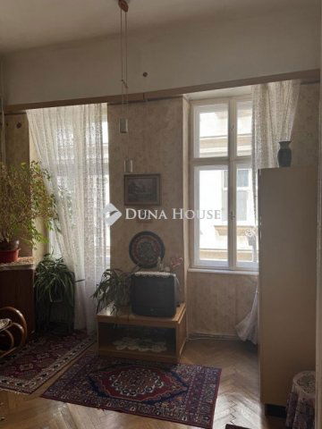 Eladó téglalakás, Budapesten, VI. kerületben 82 M Ft, 3 szobás