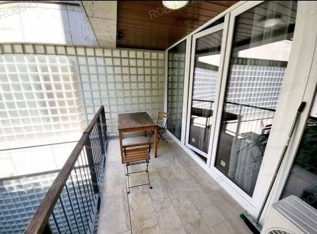 Eladó téglalakás, Budapesten, VII. kerületben, Kazinczy utcában