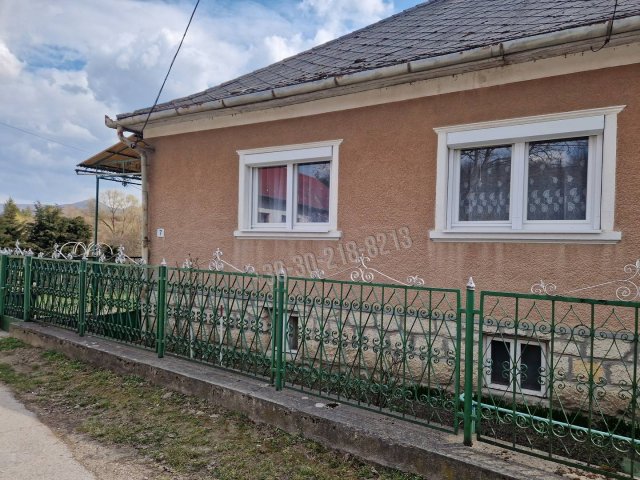 Eladó családi ház, Nagyvisnyón 30 M Ft, 3 szobás