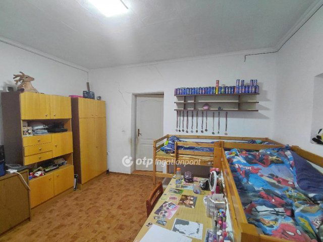 Eladó családi ház, Pusztamonostoron 28 M Ft, 2 szobás