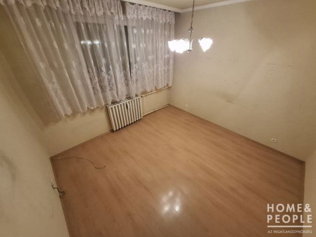 Eladó téglalakás, Szegeden 55.7 M Ft, 2 szobás