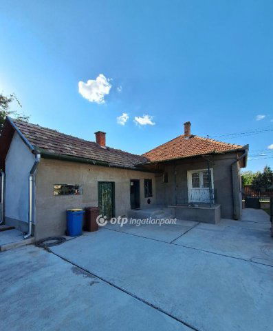 Eladó családi ház, Hatvanban 29 M Ft, 2 szobás