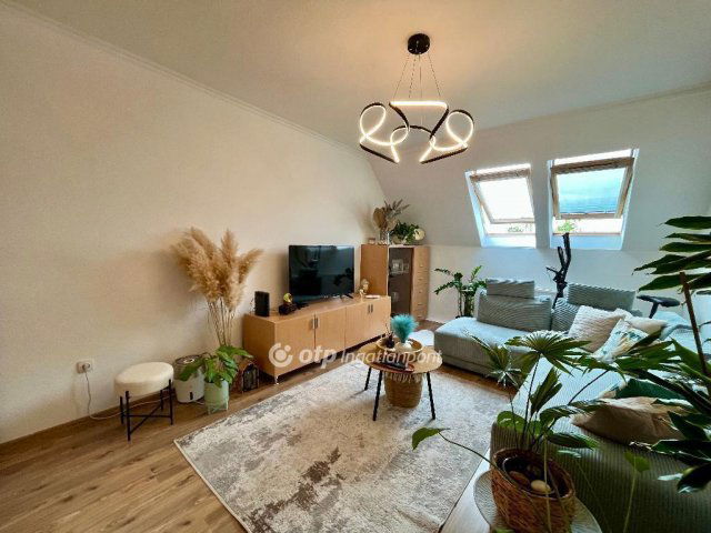 Eladó téglalakás, Nyíregyházán 52 M Ft, 2+1 szobás