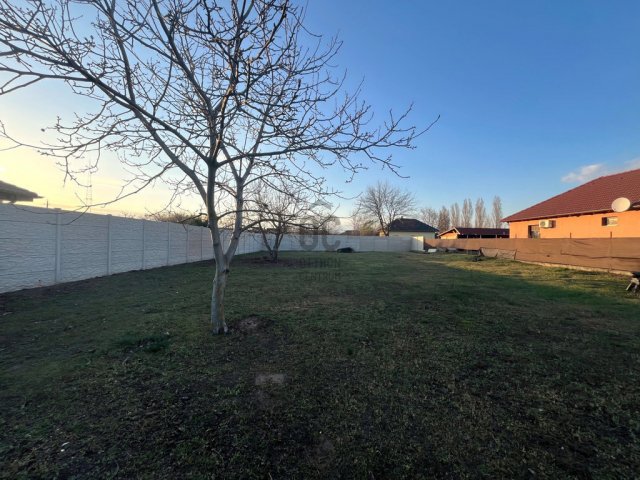 Eladó telek, Szigetszentmiklóson 32.9 M Ft / költözzbe.hu