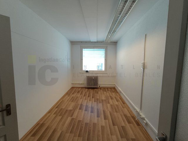 Kiadó iroda, Szegeden, Szilágyi utcában 100000 E Ft / hó