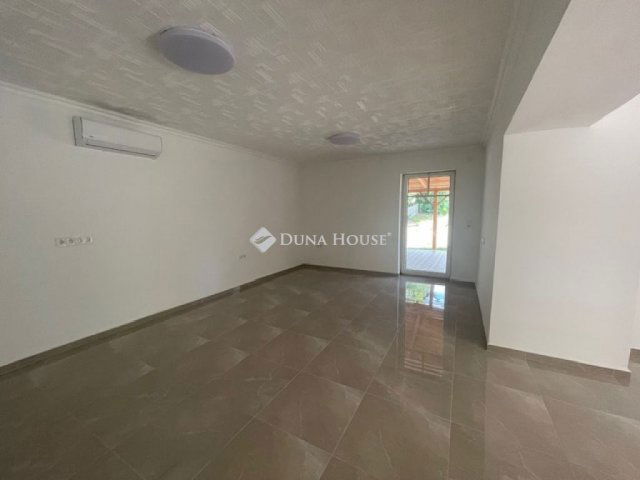Eladó családi ház, Örkényen 39.9 M Ft, 3 szobás