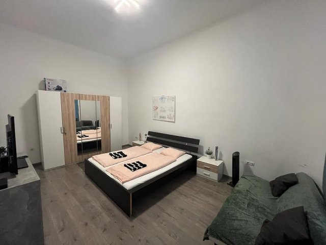Eladó téglalakás, Budapesten, VII. kerületben, Baross téren