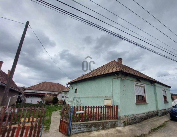 Eladó családi ház, Nagymányokon 12.5 M Ft, 7 szobás