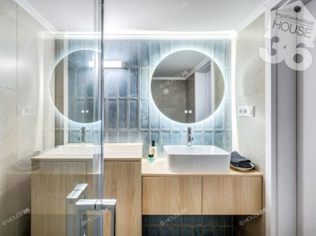 Eladó téglalakás, Budapesten, VII. kerületben 109.9 M Ft