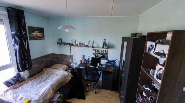Eladó panellakás, Pécsett 39 M Ft, 2 szobás
