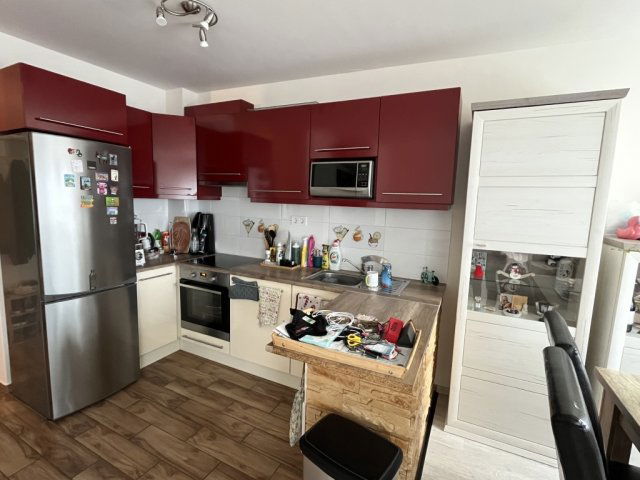 Eladó téglalakás, Székesfehérvárott 84 M Ft, 3 szobás