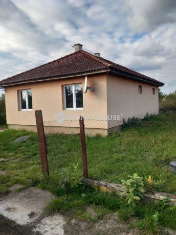 Eladó családi ház, Dombrádon, Esze Tamás utcában 11.59 M Ft