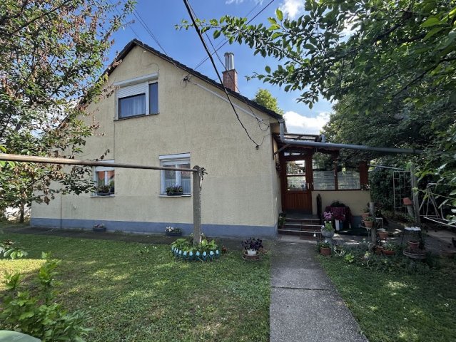 Eladó családi ház, Szolnokon 59.99 M Ft / költözzbe.hu