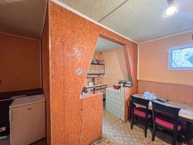 Eladó családi ház, Budapesten, XVIII. kerületben 59.9 M Ft