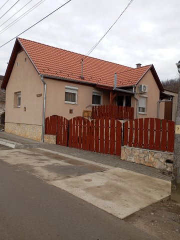 Eladó családi ház, Alsónánán 35 M Ft, 2 szobás
