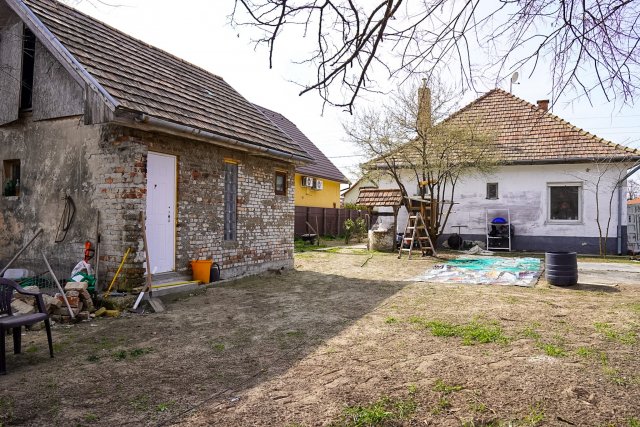 Eladó családi ház, Szigetszentmiklóson 68 M Ft, 3+1 szobás