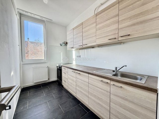 Eladó téglalakás, Tökölön 46.9 M Ft, 2 szobás