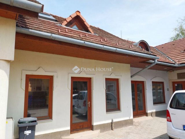 Kiadó üzlethelyiség, Monoron 180 E Ft / hó, 1 szobás