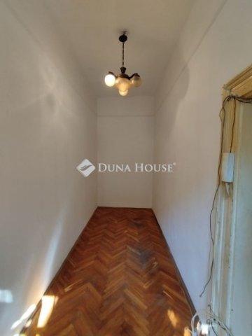 Eladó téglalakás, Budapesten, VIII. kerületben 58.9 M Ft