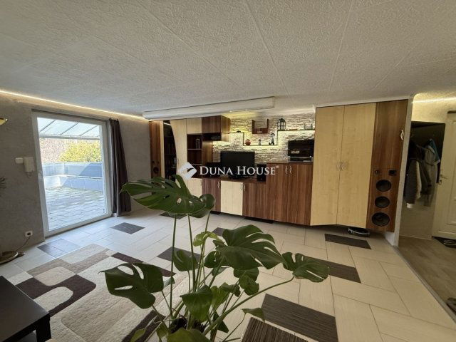 Eladó családi ház, Érden 118.9 M Ft, 3 szobás