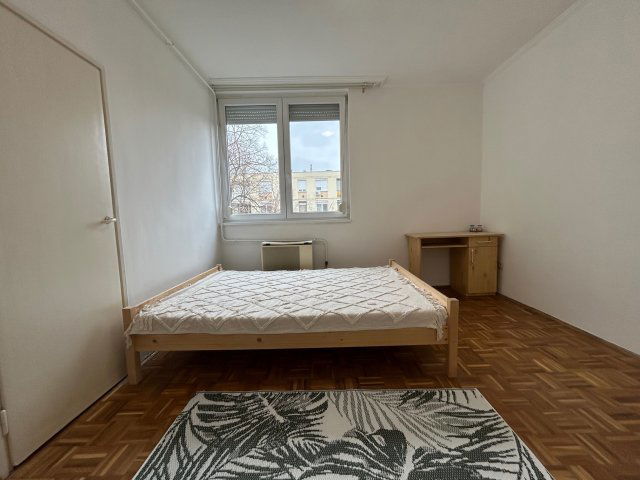 Eladó téglalakás, Debrecenben 66 M Ft, 2 szobás