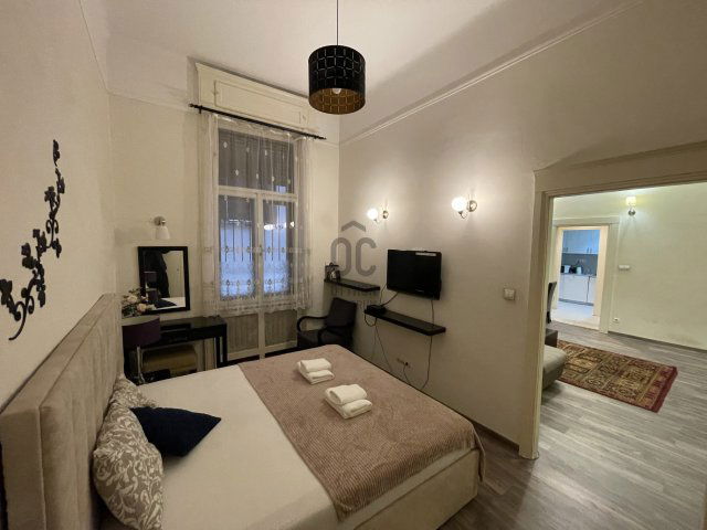 Eladó téglalakás, Budapesten, V. kerületben 113.7 M Ft, 2 szobás