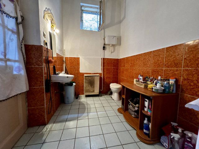 Eladó családi ház, Miskolcon 20 M Ft, 3 szobás