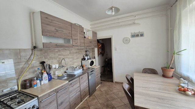 Eladó családi ház, Békéscsabán 45.9 M Ft, 3 szobás